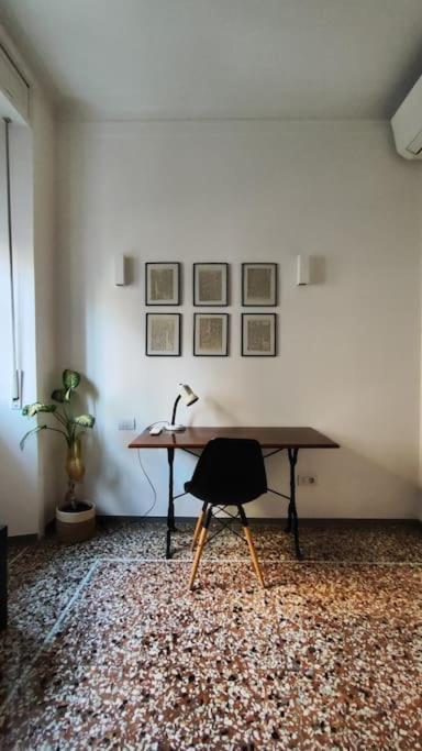 Cozy Apartment Near The Colosseum โรม ภายนอก รูปภาพ